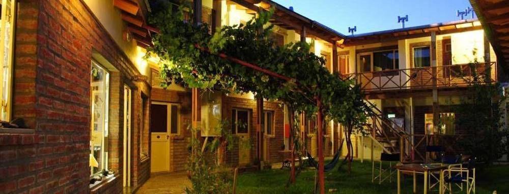 La Tosca Hostel Пуэрто-Мадрин Экстерьер фото