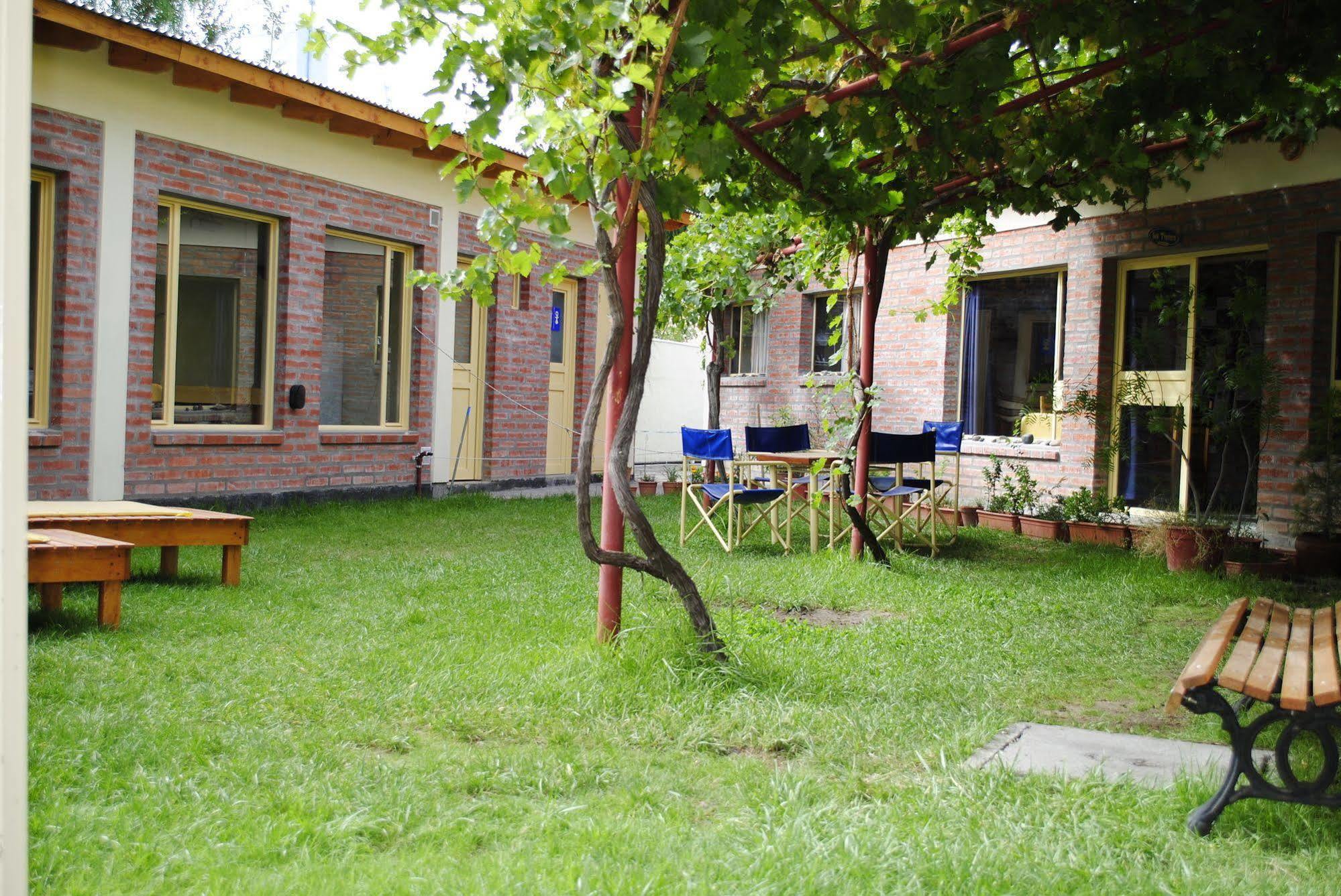 La Tosca Hostel Пуэрто-Мадрин Экстерьер фото